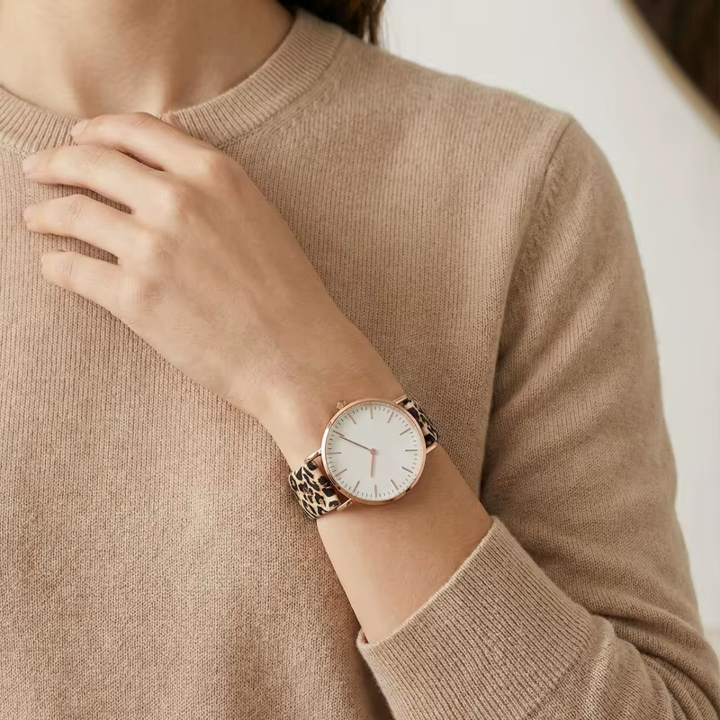 Montres pour femmes de style minimaliste