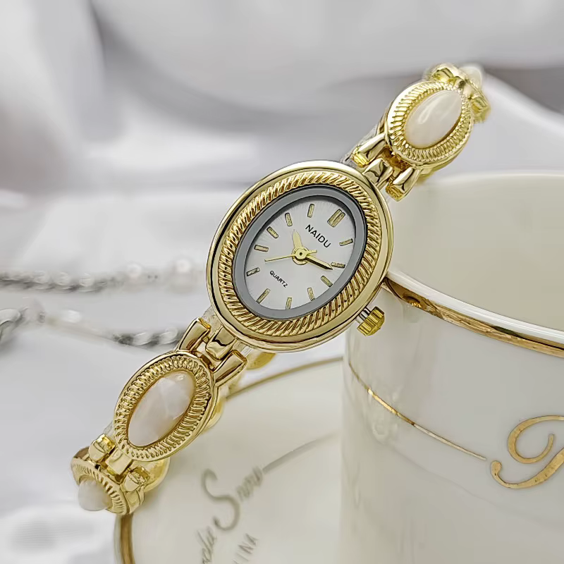 2025 Top marque de luxe ovale or femmes montres dames