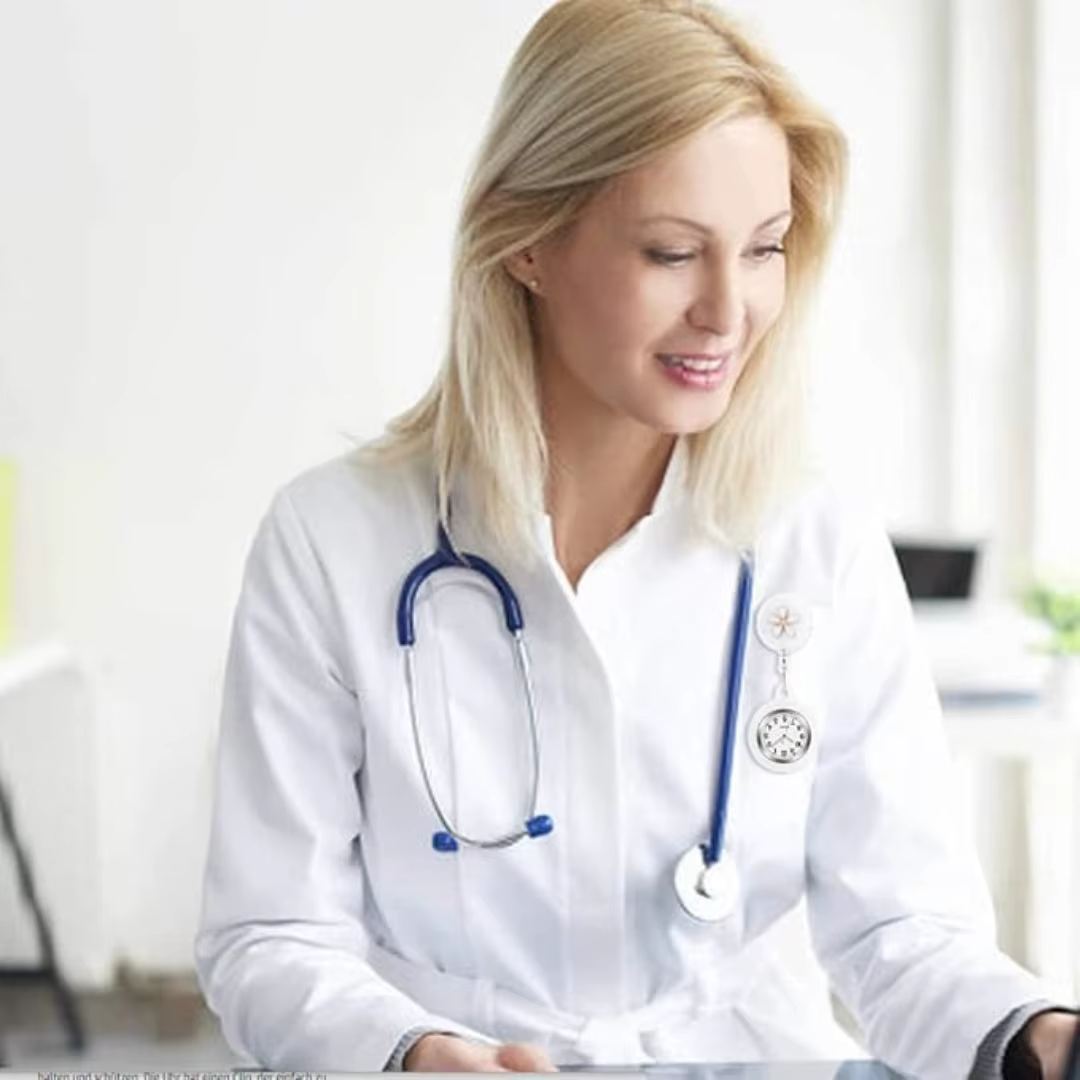 Montre à clipser pour infirmière
