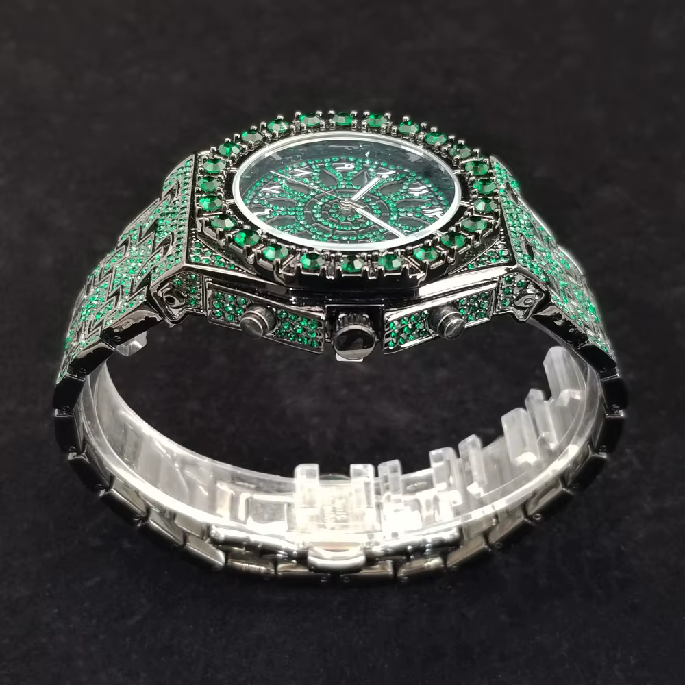 Montre en diamant pour hommes