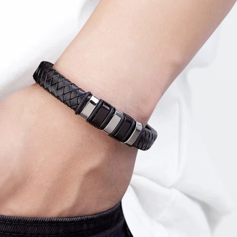 Bracelet pour homme en cuir noir tressé de luxe
