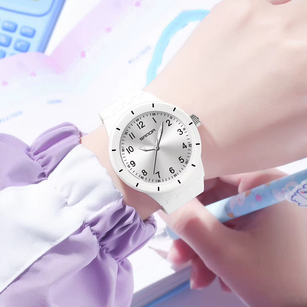 Montre Femme Design Tendance