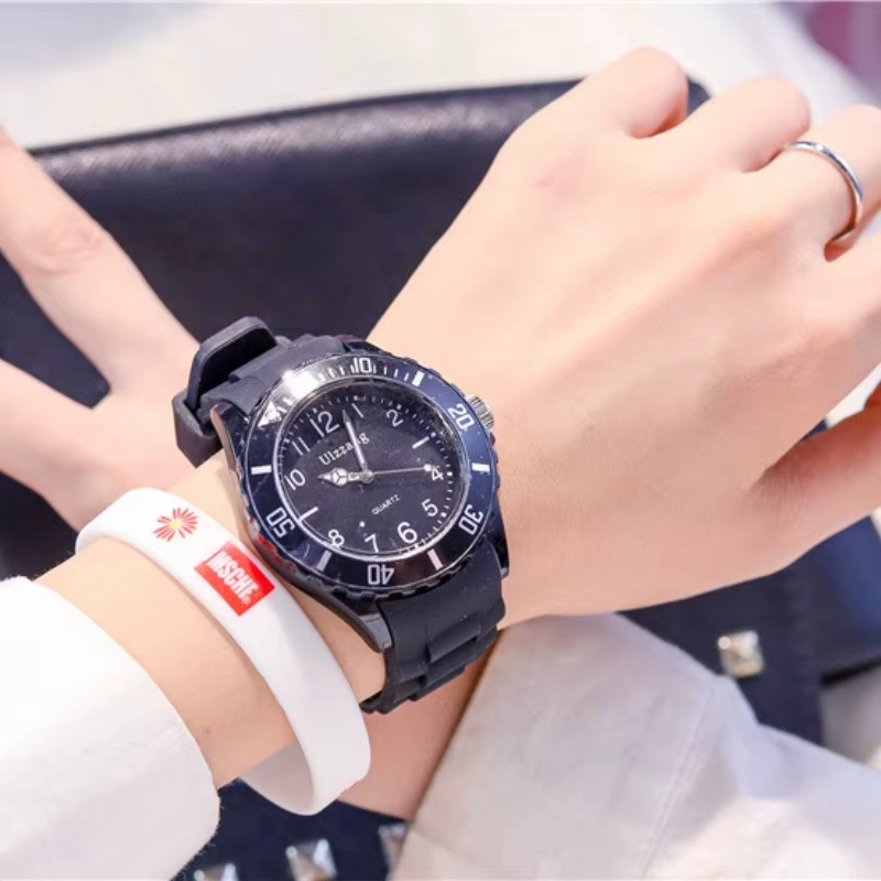 Montre numérique durable pour femme
