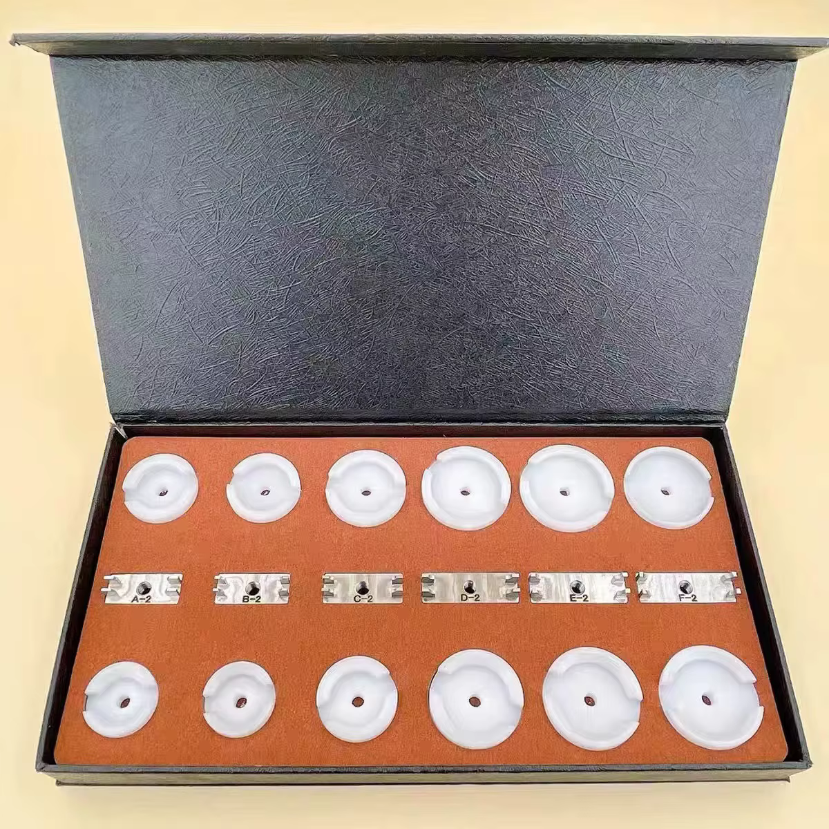 Outils de réparation de montres