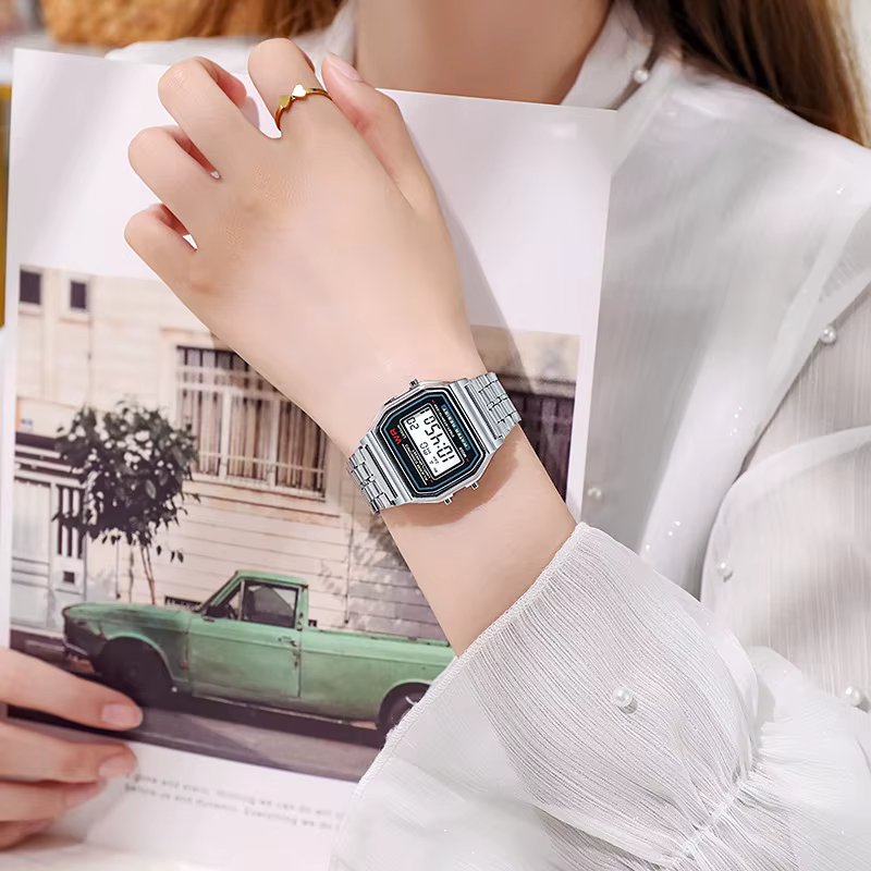 Montres de luxe en or rose pour hommes et femmes
