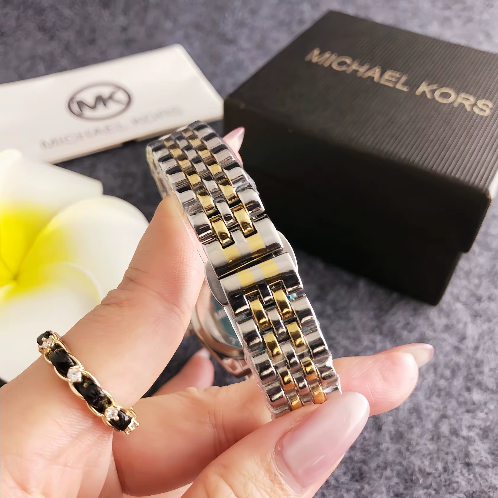 Nouvelle montre à quartz pour femme Michael Kors
