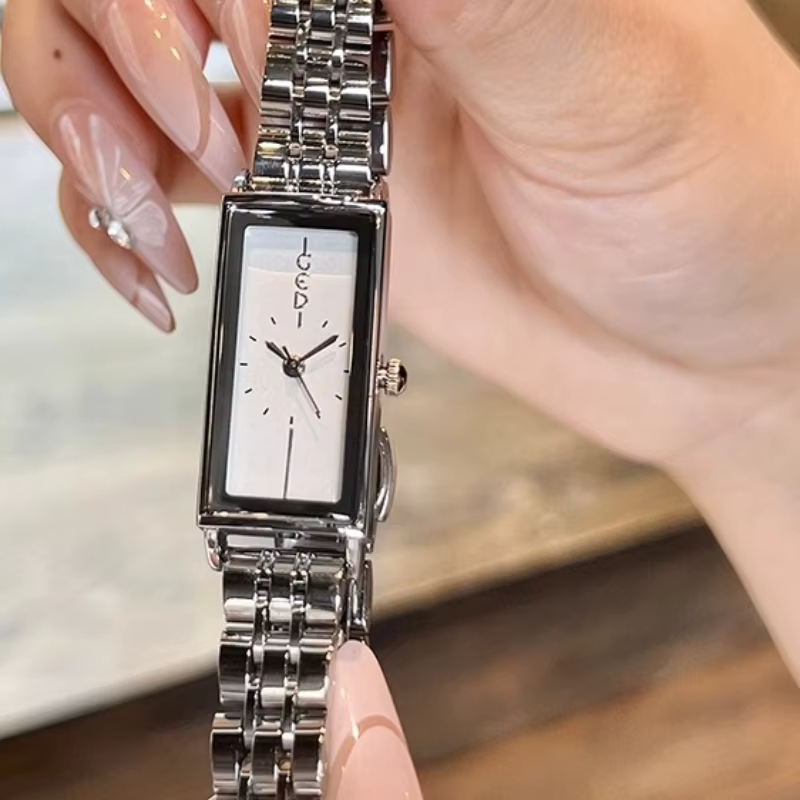 Montre de luxe haut de gamme pour femme