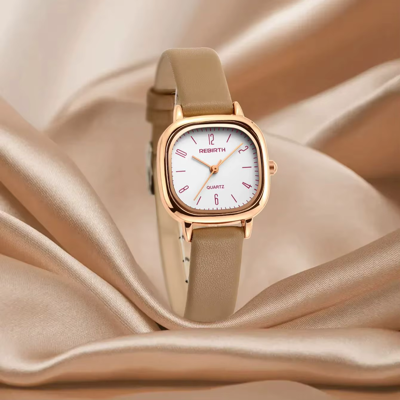 Montre à quartz à cadran romain