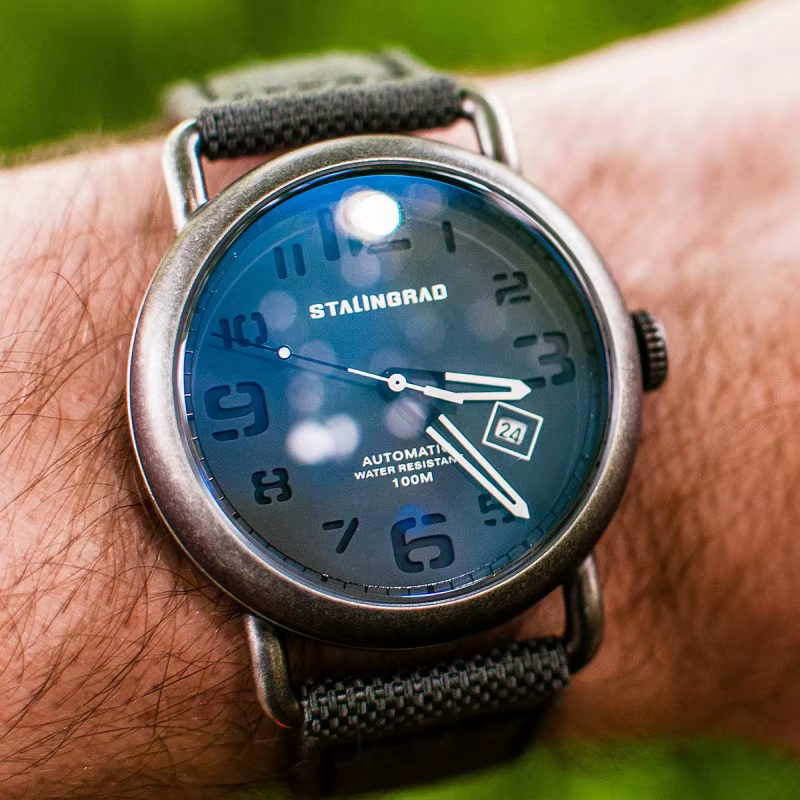 Montre pour homme de la série d'aventure originale et authentique STALINGRAD