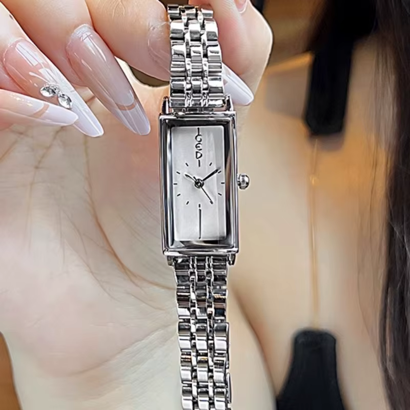 Montre de luxe haut de gamme pour femme