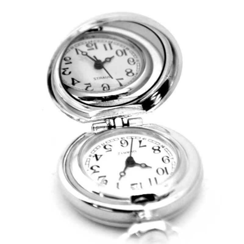 Couple modèles classique mode rétro Quartz petite argent Lotus bleu fleur montre de poche