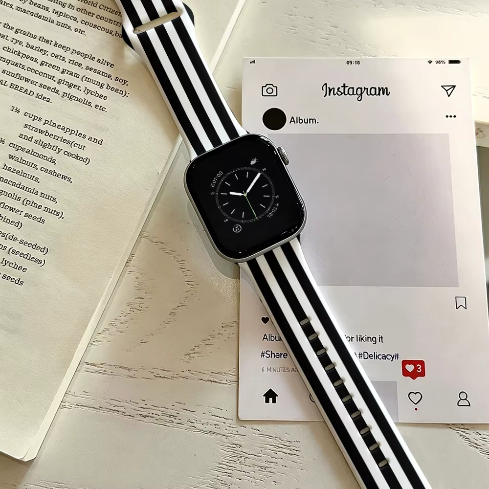 Bracelet tendance à rayures noires et blanches pour Apple Watch