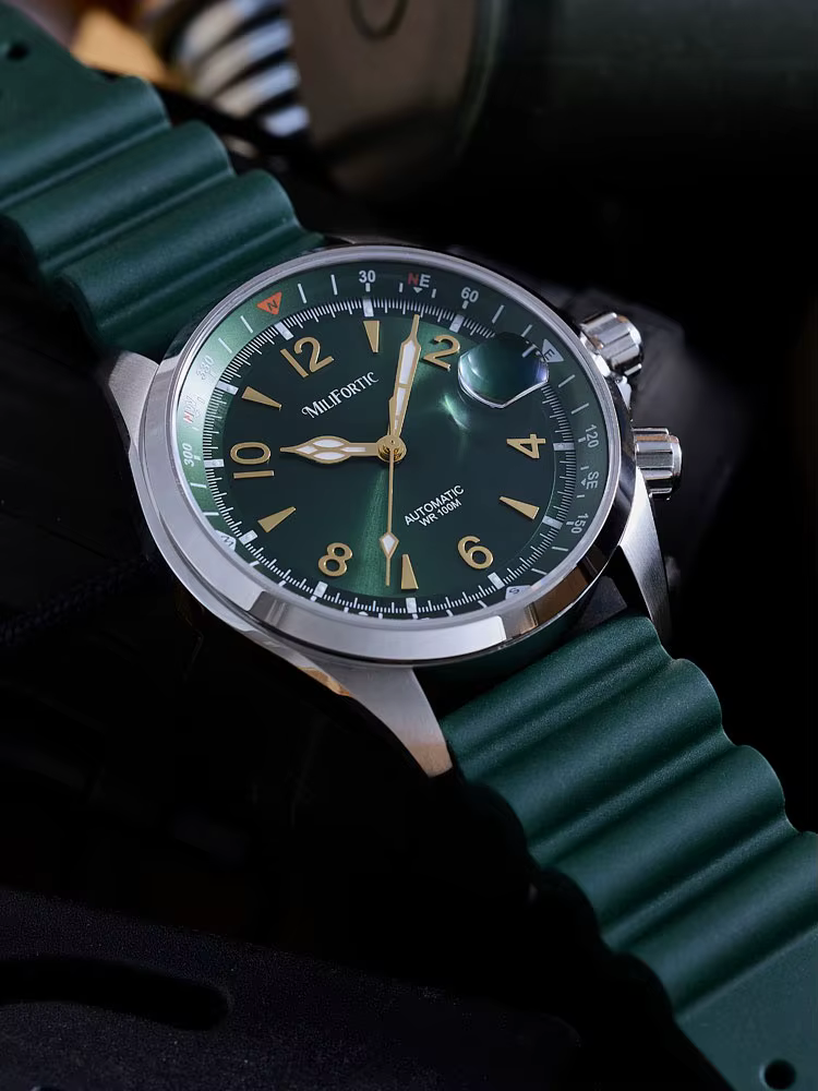 Montre Milifortic Climb S089 NH35 mouvement mécanique automatique calendrier boussole lunette C3 lumineux 39.5mm