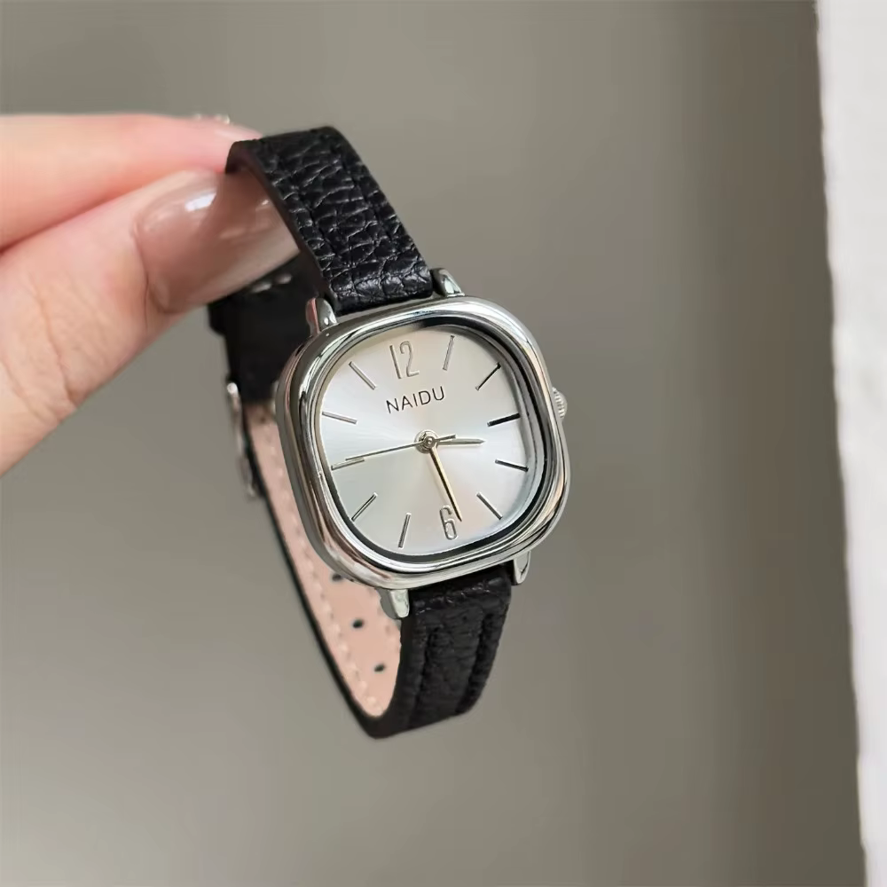 Montre de marque célèbre pour femmes