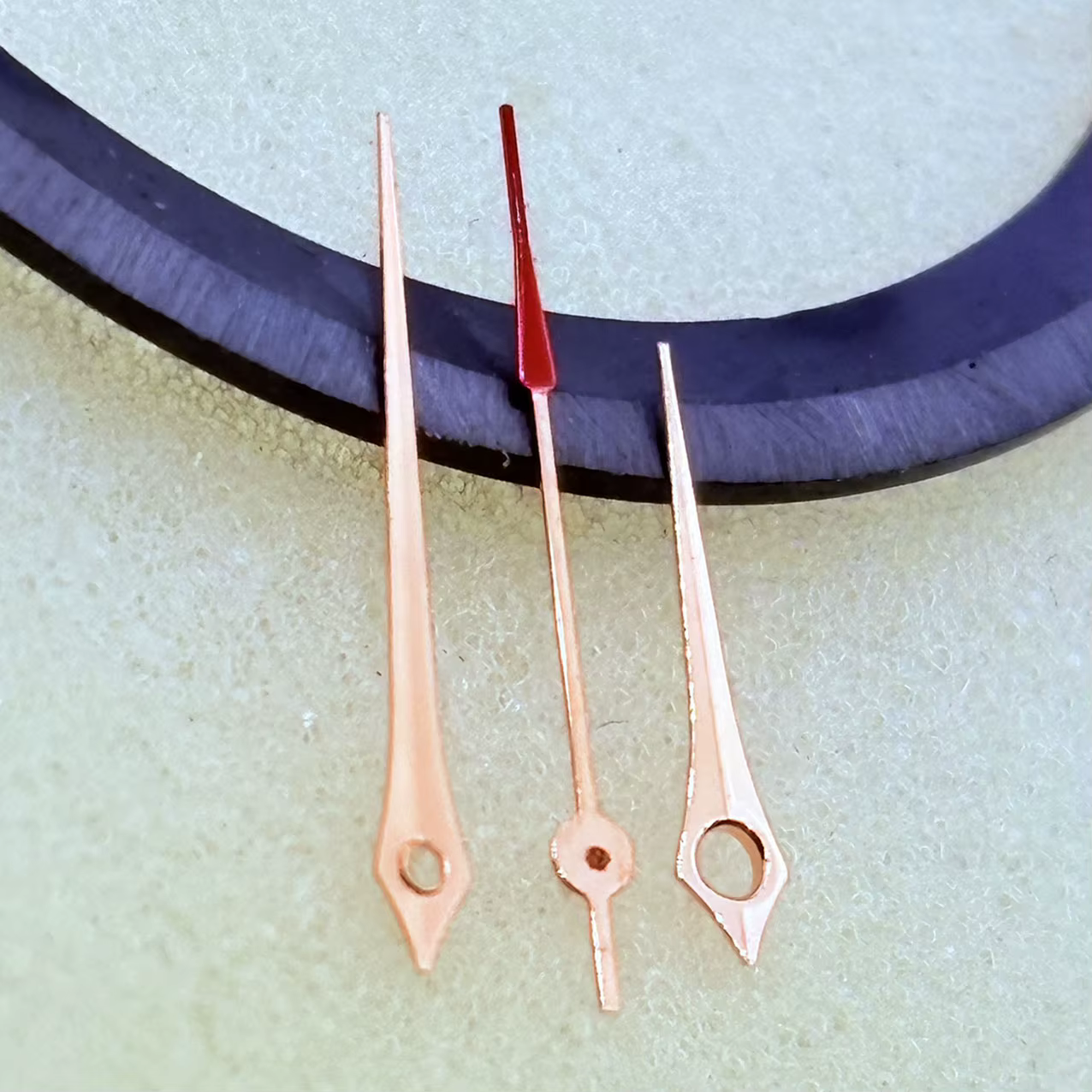 Accessoires de montre : Aiguilles de montre pour mouvement 7120