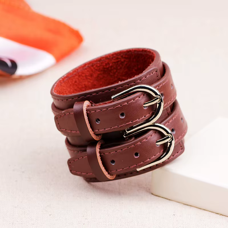 Bracelet large en cuir pour hommes