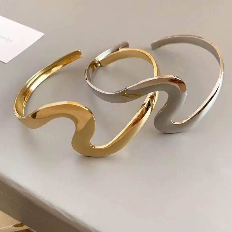 Bracelet ouvert en métal style bohème pour femme, manchette ondulée, bijou de plage, cadeau idéal