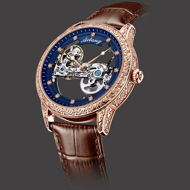 Nouvelle montre automatique à design gravé