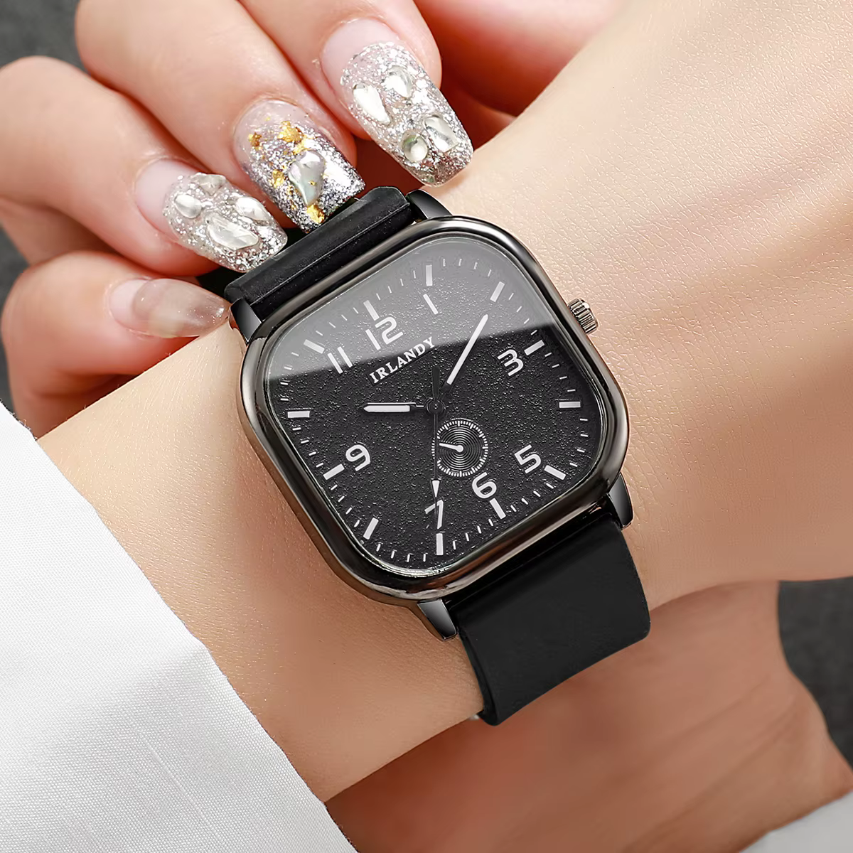 Montre carrée pour femme