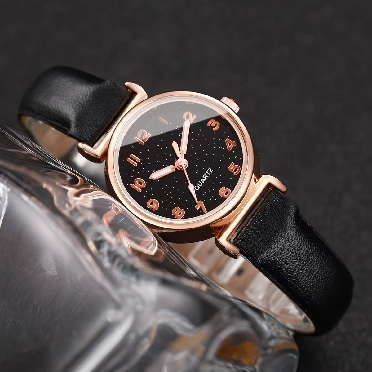 Montre à quartz avec bracelet en cuir et cadran ciel étoilé pour femme