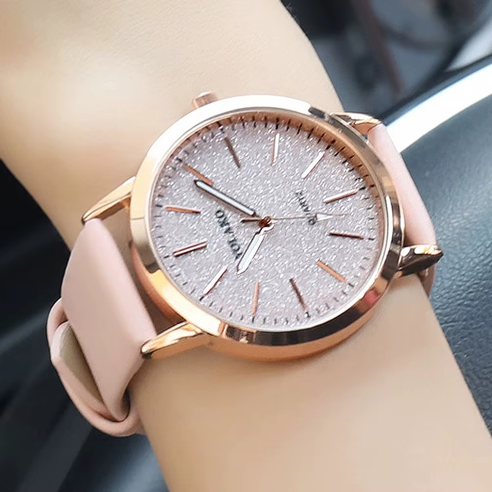 Montre à quartz avec bracelet en cuir pour femme