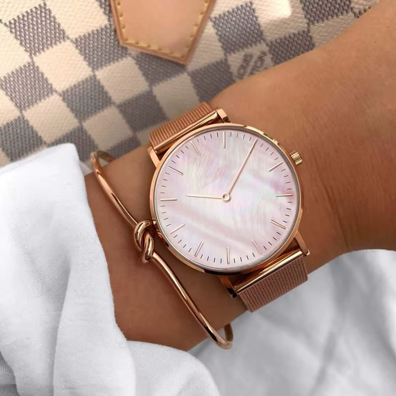 Montres de marque de luxe pour femmes mode alliage analogique dames