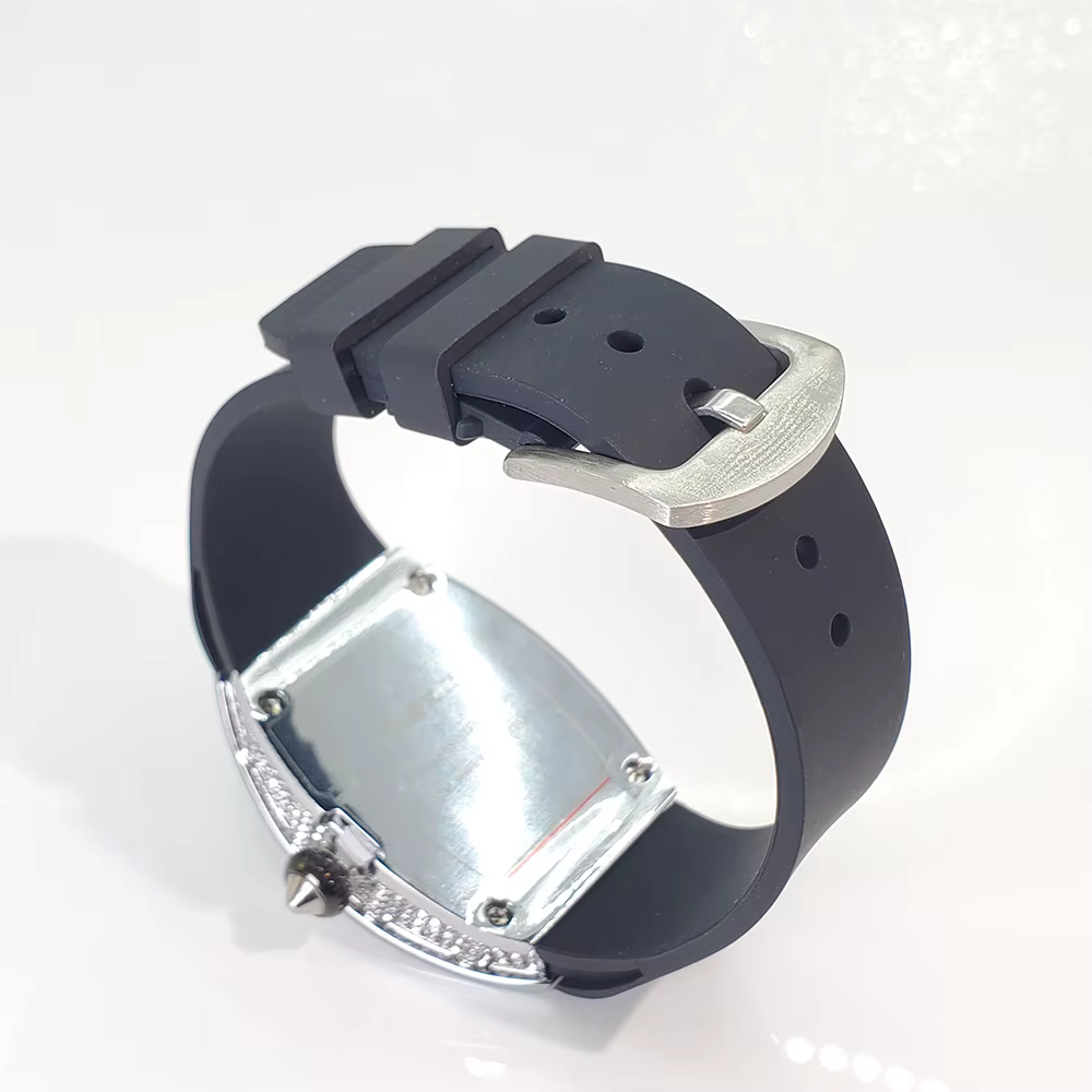 Nouvelle montre en diamant pour femme