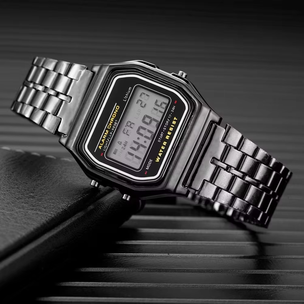Montre électronique LED avec bande d'acier