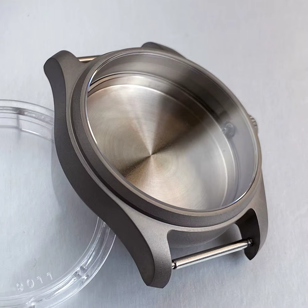 Boîtier de montre en titane pour hommes