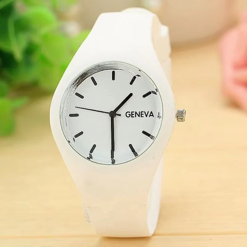 2020 genève femmes Sport montres couleur crème Ultra-mince mode cadeau bracelet en Silicone montre de loisirs