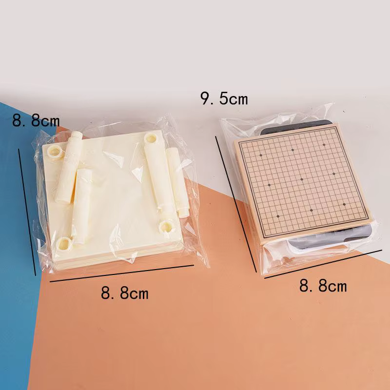 1 ensemble d'accessoires de décoration pour maison de poupée, jeu d'échecs miniature, mini table avec chaise, jeu de ludo, jeu de go, modèle de jeu