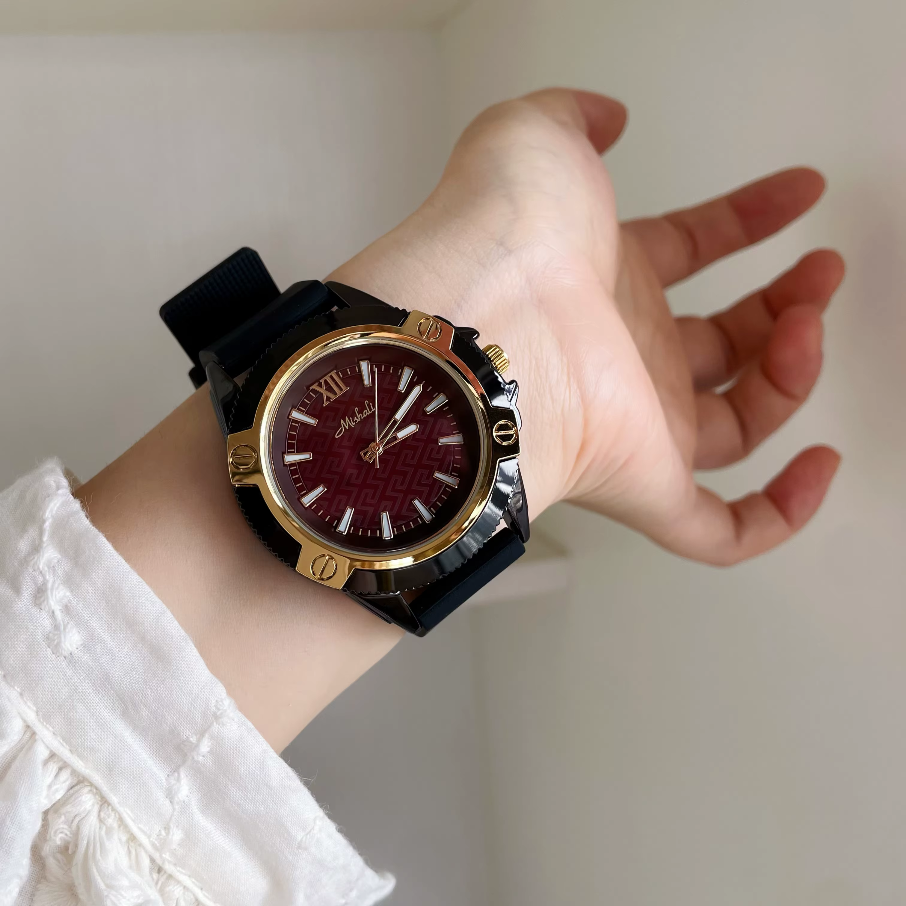 Montre rouge élégante et tendance en Silicone