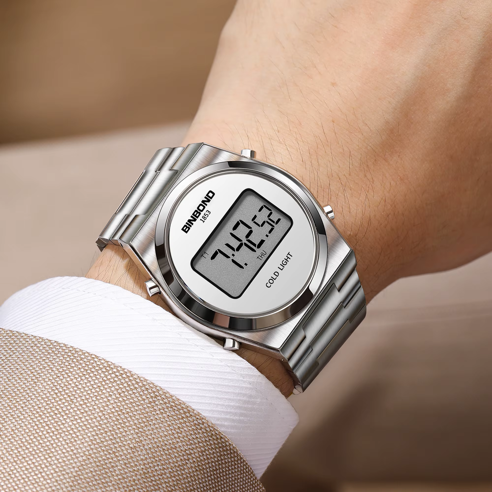 Montre électronique chronographe durable BINBOND pour homme