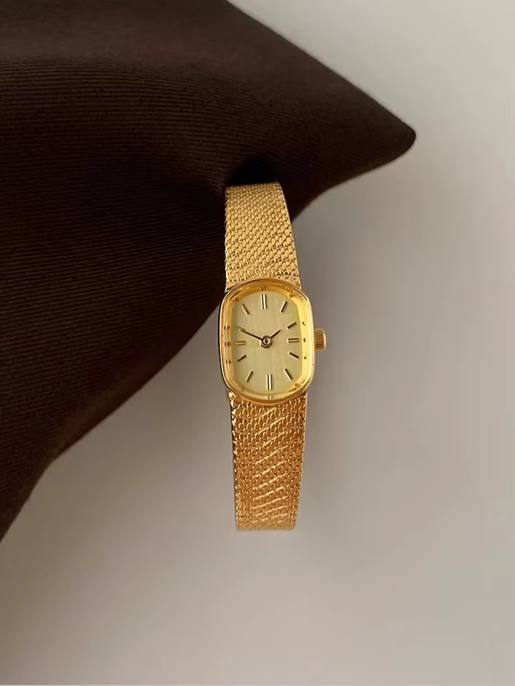 Montre pour femmes, niche de luxe légère