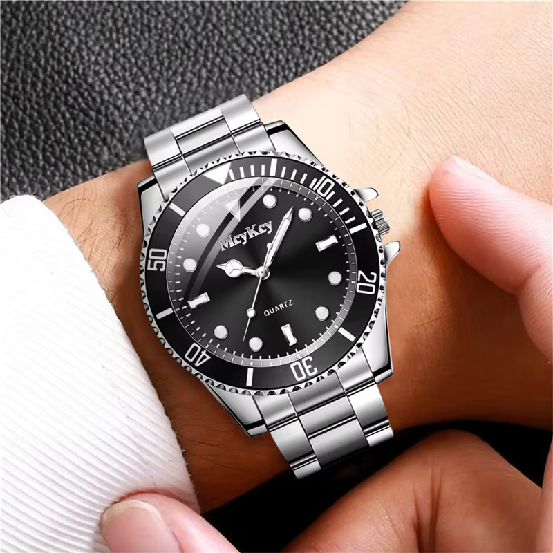 Mode grand cadran hommes montre à Quartz