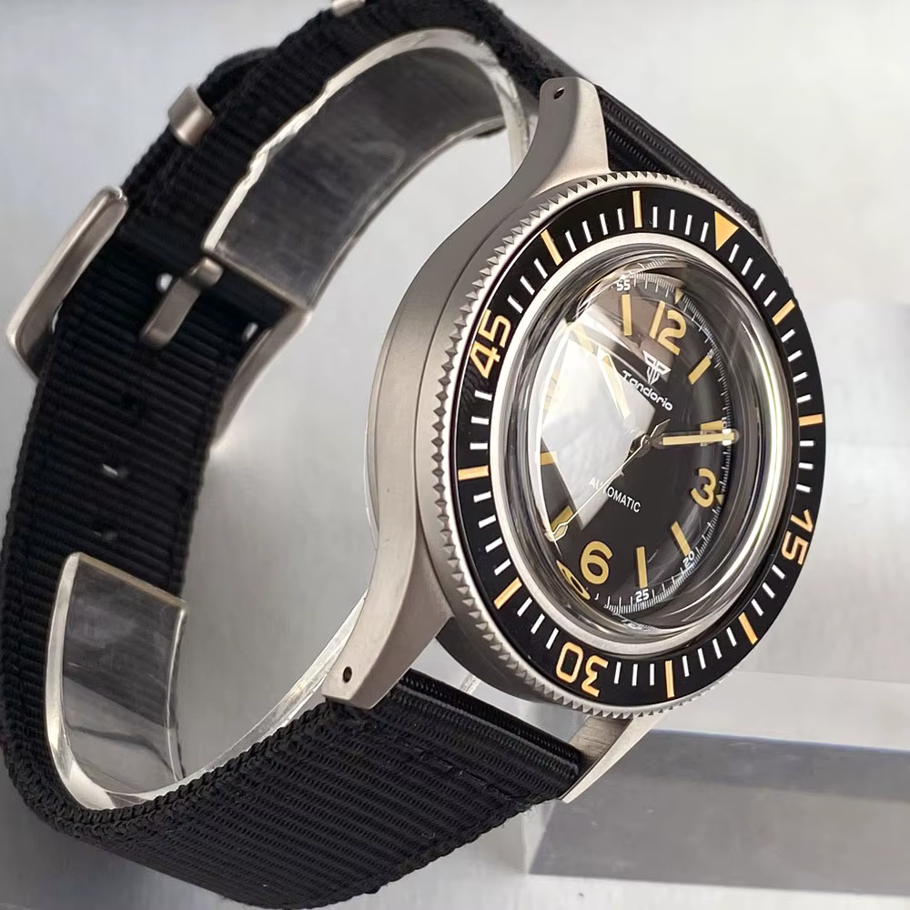 Nouveau Tandorio 40mm rétro 50 fêtes plongeur montres pour Miyota 8215 mouvement saphir cristal verre 200m étanche vert lume cadran