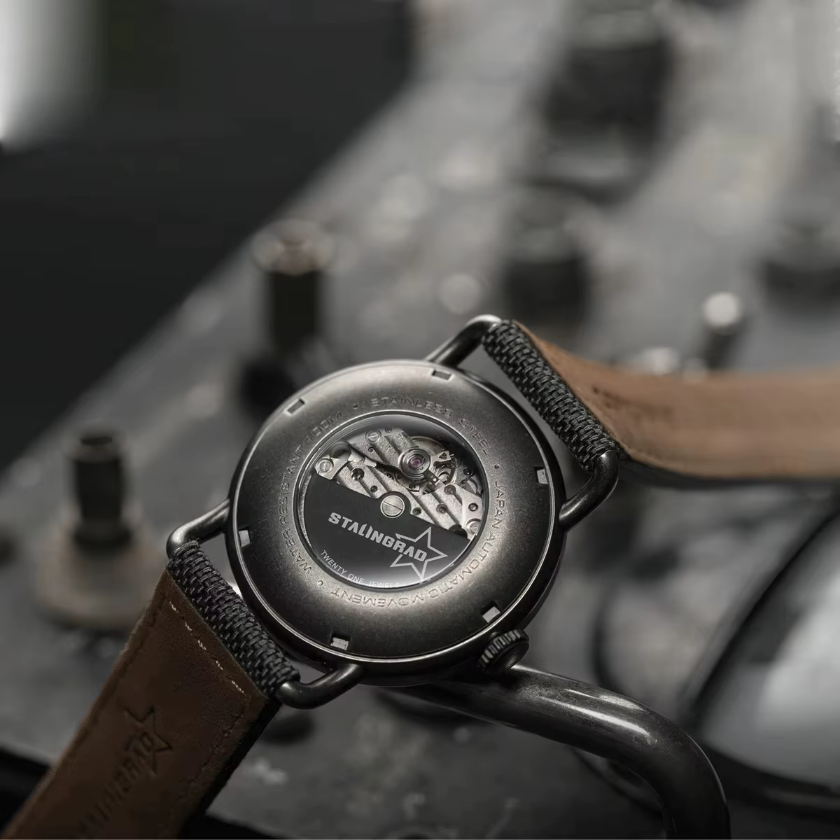 Montre pour homme de la série d'aventure originale et authentique STALINGRAD