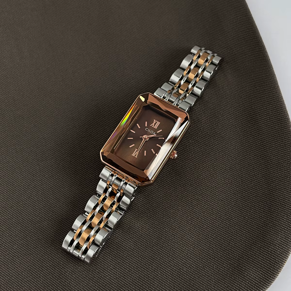 Montre rétro CILOA pour femme