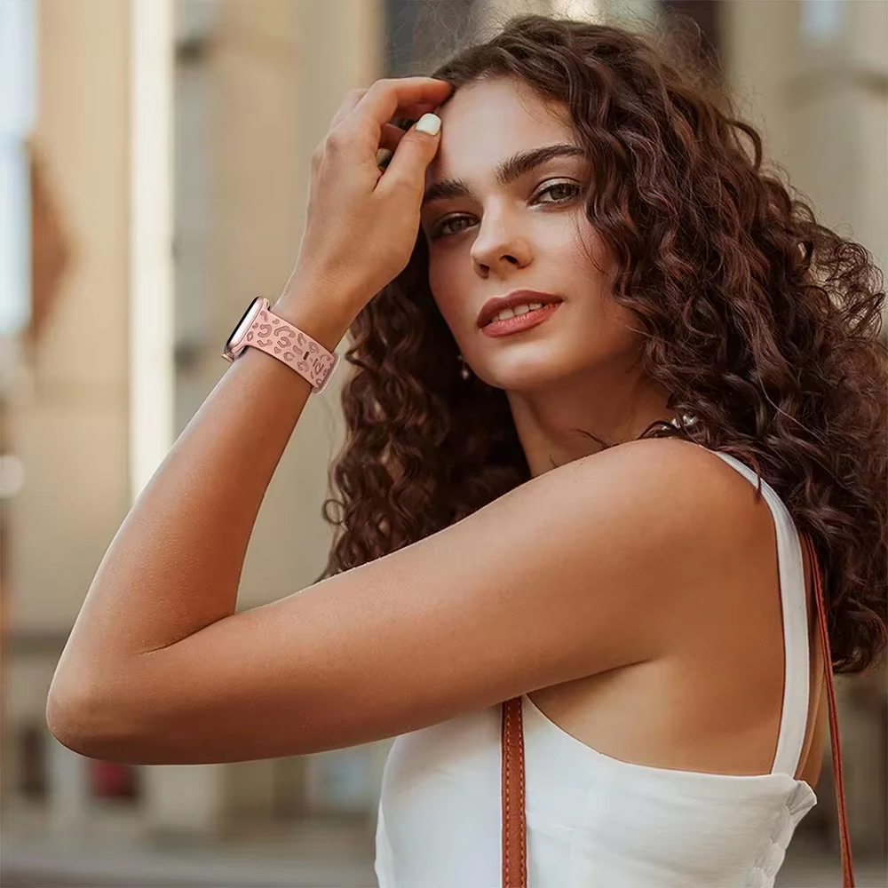 Bracelet léopard gravé pour Apple Watch