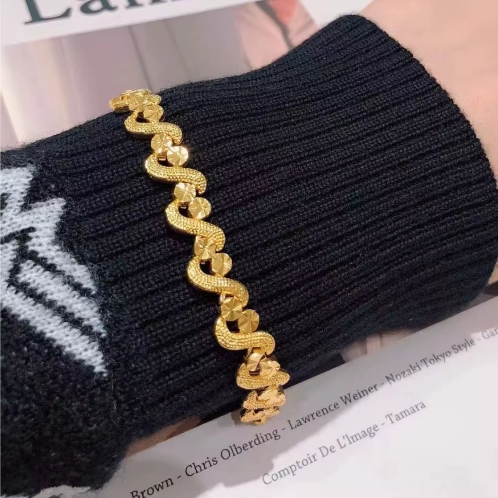 Bracelets de main en or pour femmes, bracelet de poignet de luxe, bijoux en or de Dubaï, cadeaux de bracelet, documents, étoiles, couronne, bouton de manchette, haute qualité