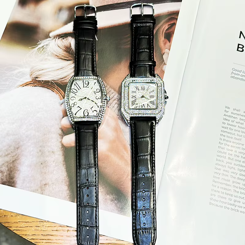 2025 nouveau carré hommes grand cadran Tonneau forme montre
