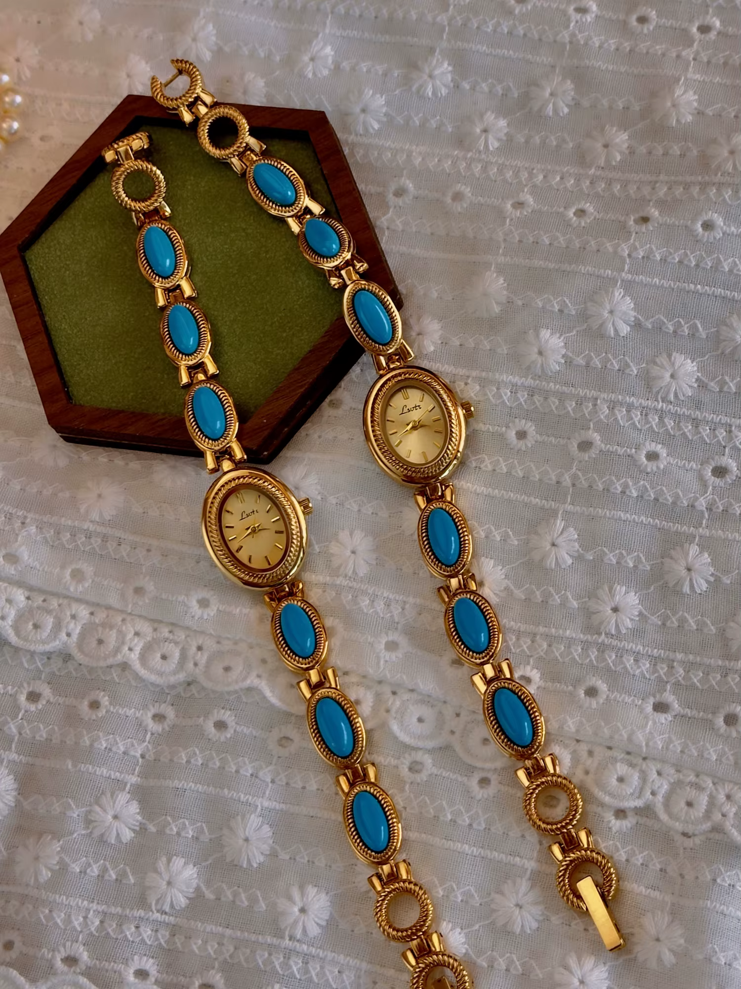 1 montre française élégante et tendance pour femme avec bracelet incrusté de pierres précieuses turquoise artificielles