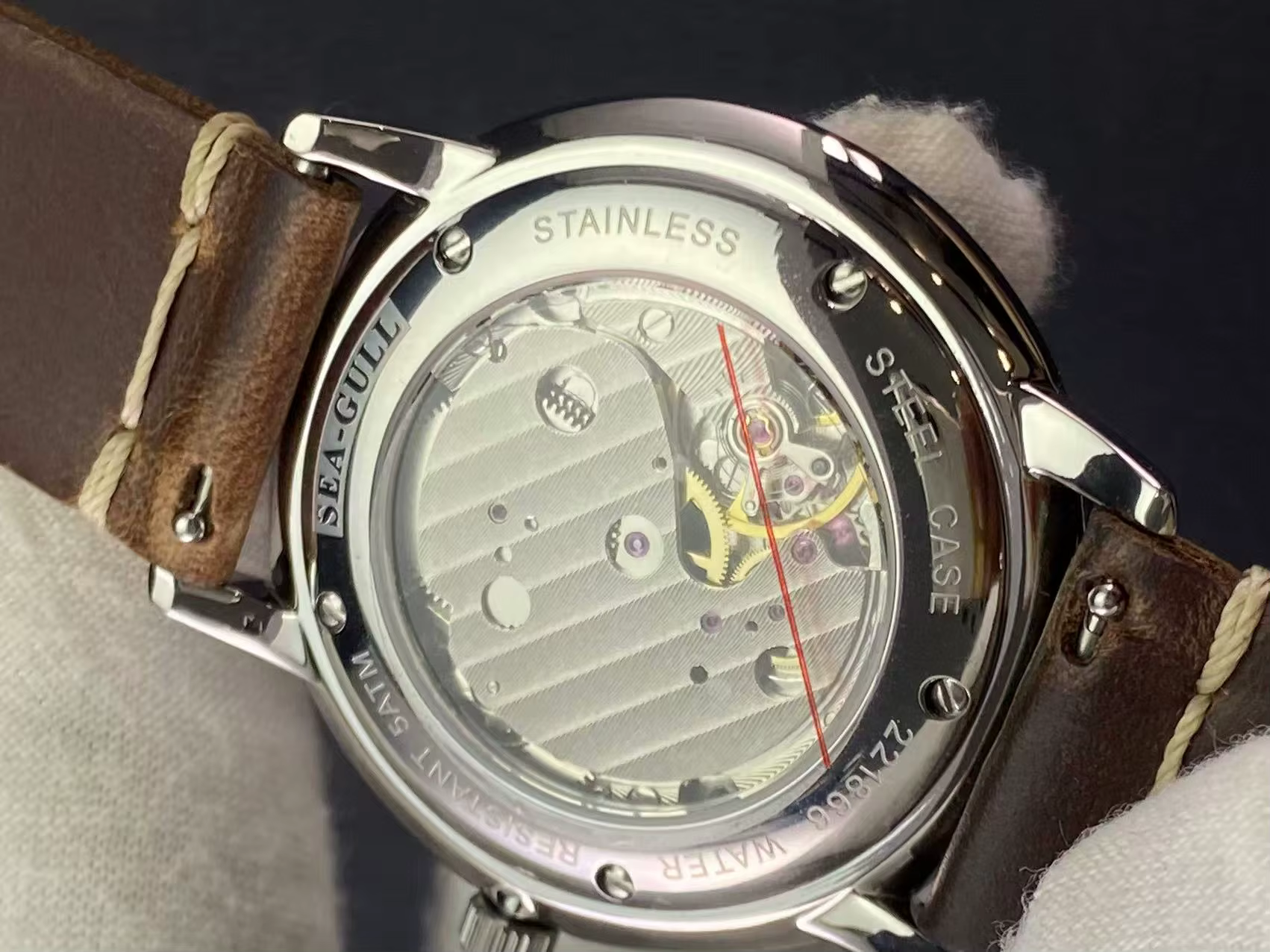 Montre mécanique manuelle minimaliste Bauhaus pour homme