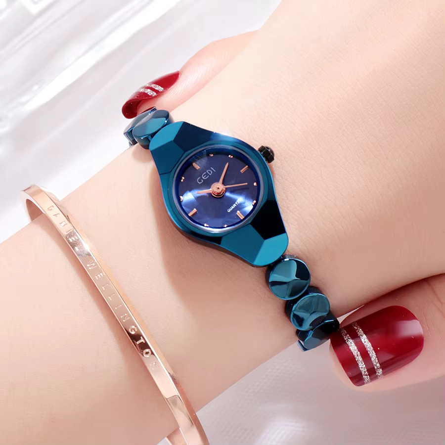 Bleu femmes montre lumière luxe à la mode Bracelet en métal montres