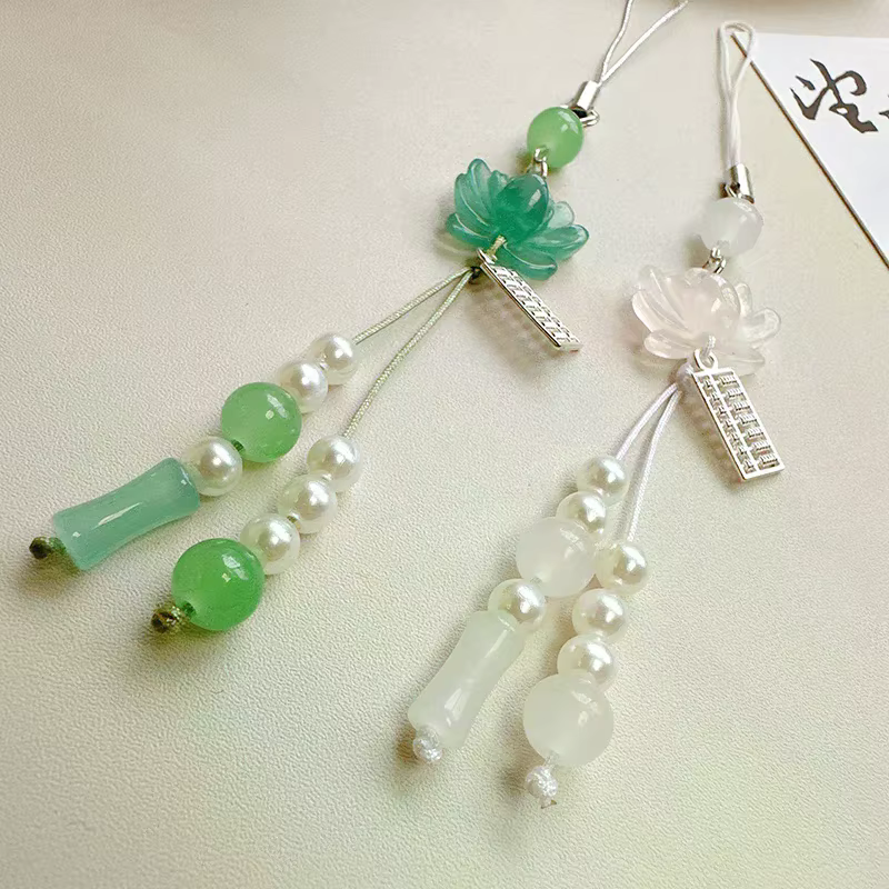 Accessoires de style chinois, cadeaux, chaîne de caméra, pendentif de sac, pendentif fleur de lotus, porte-clés, chaîne de téléphone, décoration de perles