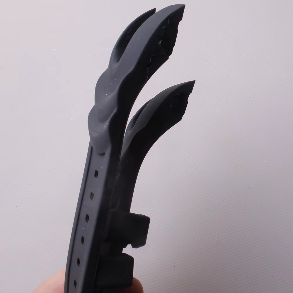 Bracelet de montre en silicone de 26 mm pour Invicta Reserve Venom