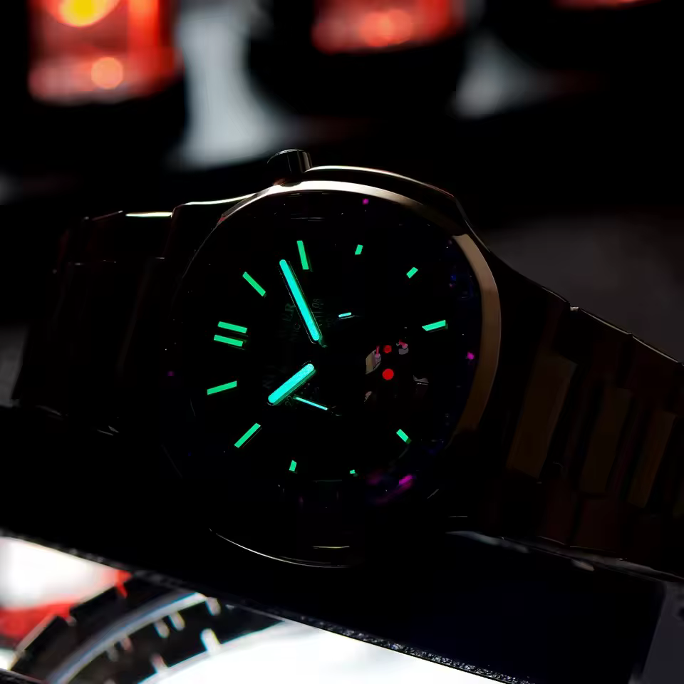 Récif tigre hommes montre automatique de luxe 44mm carré mécanique montre-bracelet saphir lumineux squelette cadran Date 24 heures