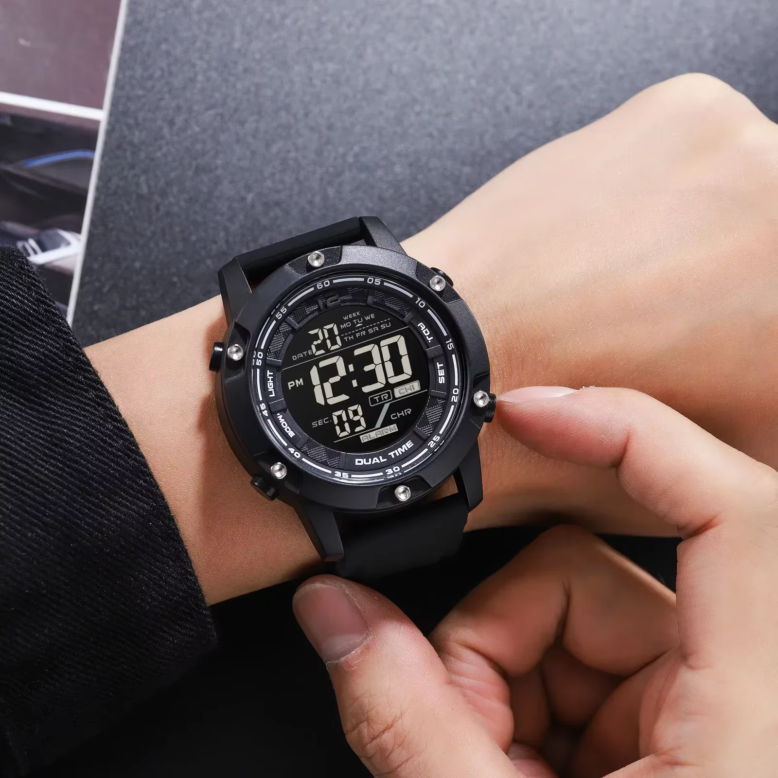 Montre-bracelet étanche pour homme avec compte à rebours