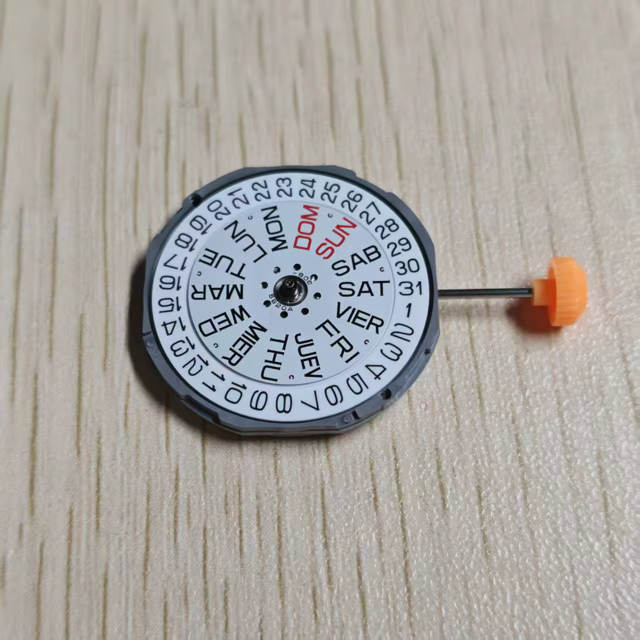 Montre à mouvement à Quartz 1M02 GM02