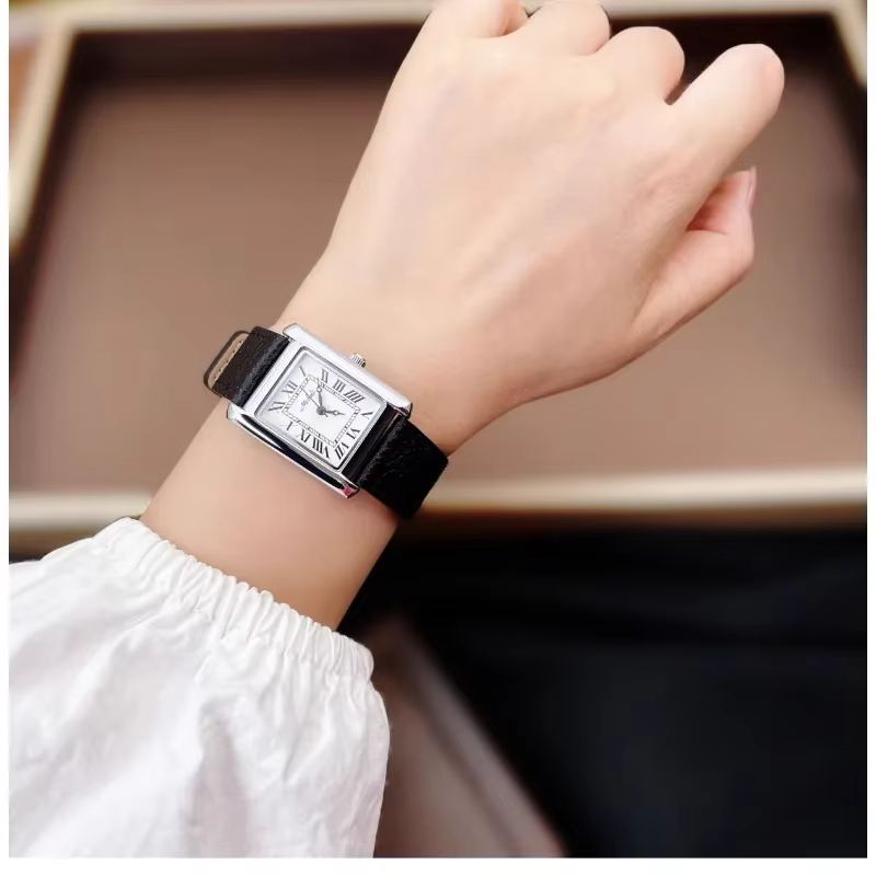 Montre pour femme de luxe Quartz Vintage plaqué or numéro romain H cadran bracelet en cuir